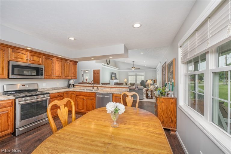 1255 Bam Lane, Zanesville, OH - Photo 5