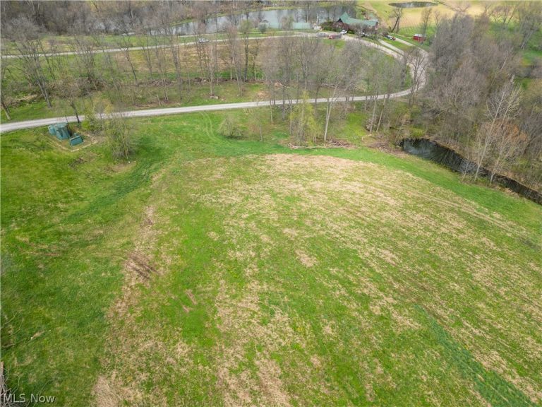 8480 Possum Hollow Road, Dundee, OH - Photo 2