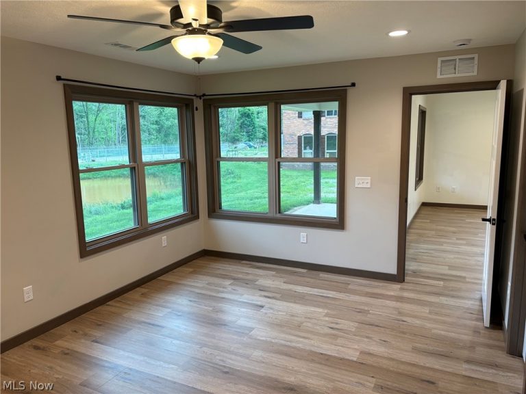2723 Barnhill Road, New Philadelphia, OH - Photo 4