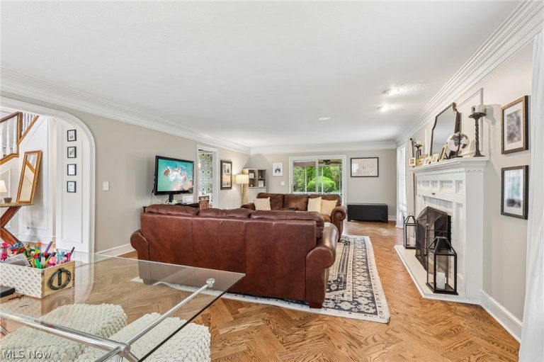 44 Pinewood Lane, Hudson, OH - Photo 4