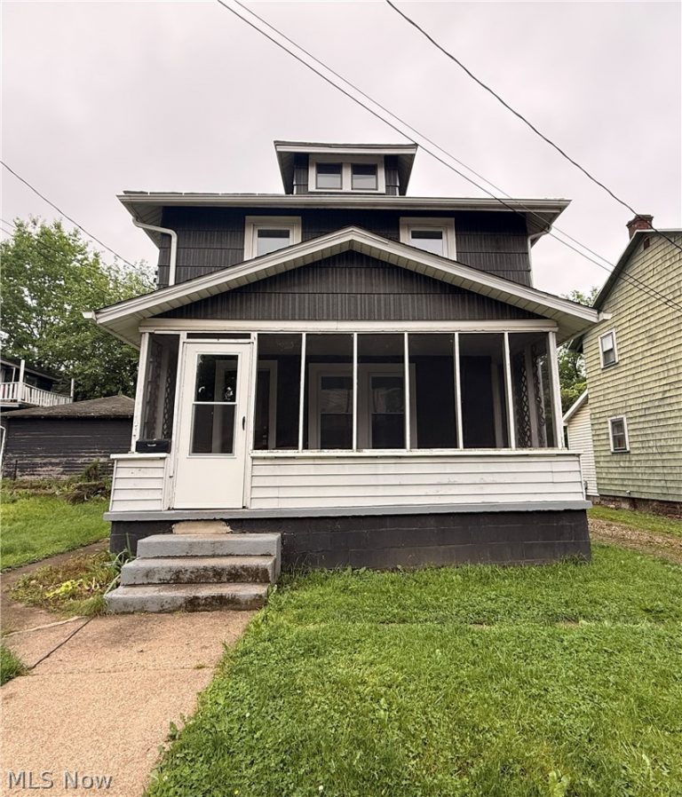 13 Burton Avenue, Massillon, OH, 44646