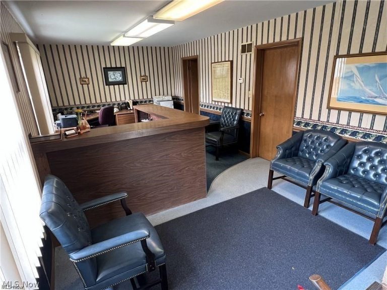 171 Broad Street, Conneaut, OH - Photo 4