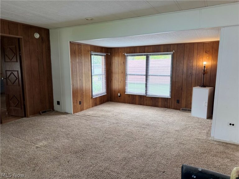 200 Driftwood Drive, New Philadelphia, OH - Photo 6