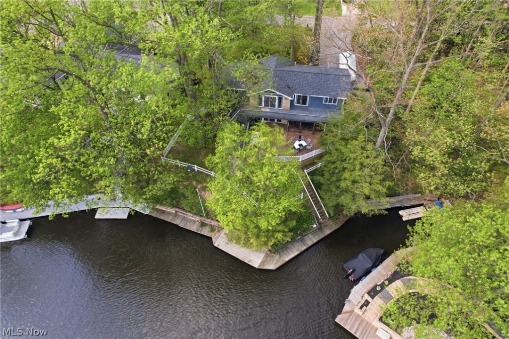 2410 Plum Creek Drive, Roaming Shores, OH