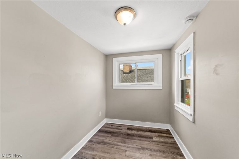 10816 Governor Avenue, Cleveland, OH - Photo 5