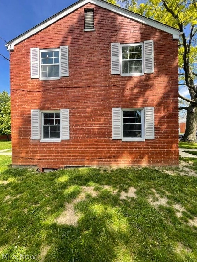 490 Kenwood Drive #J, Euclid, OH - Photo 3