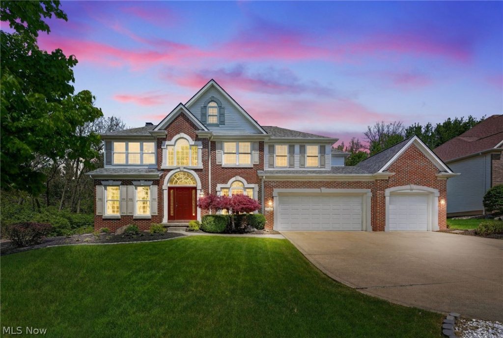 9336 Hampton Drive, North Royalton, OH