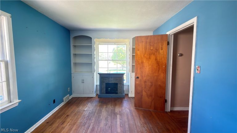 3074 Keswick Road, Shaker Heights, OH - Photo 8