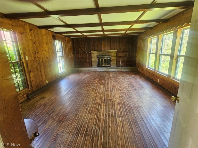 1075 Ghent Road, Akron, OH - Photo 4