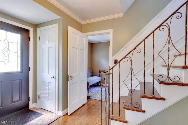 3655 Traver Road, Shaker Heights, OH - Photo 2