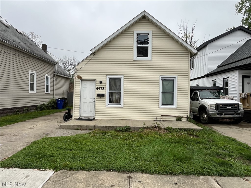 4572 Niessen Court, Cleveland, OH