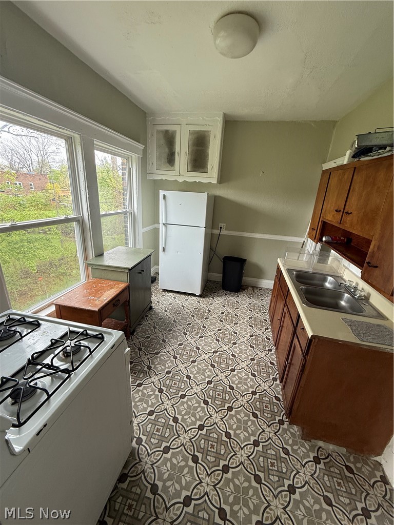 919 Ansel Road, Cleveland, OH - Photo 6