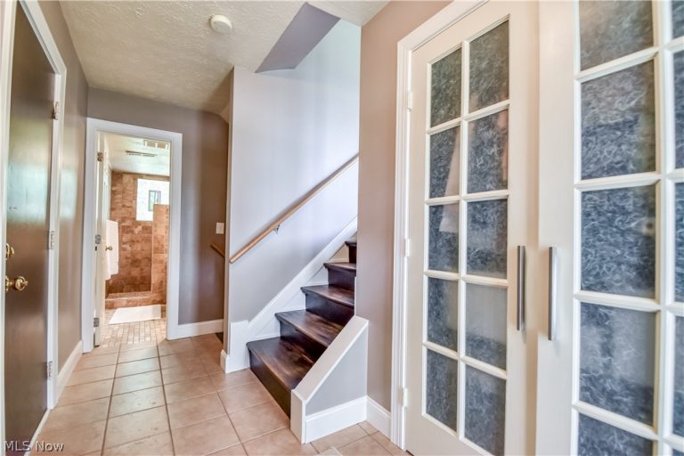 7088 Culver Boulevard, Mentor, OH - Photo 4