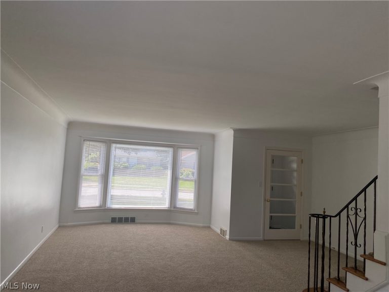 24217 Woodway Road, Beachwood, OH - Photo 5