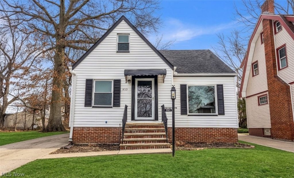 953 Whitby Road, Cleveland Heights, OH