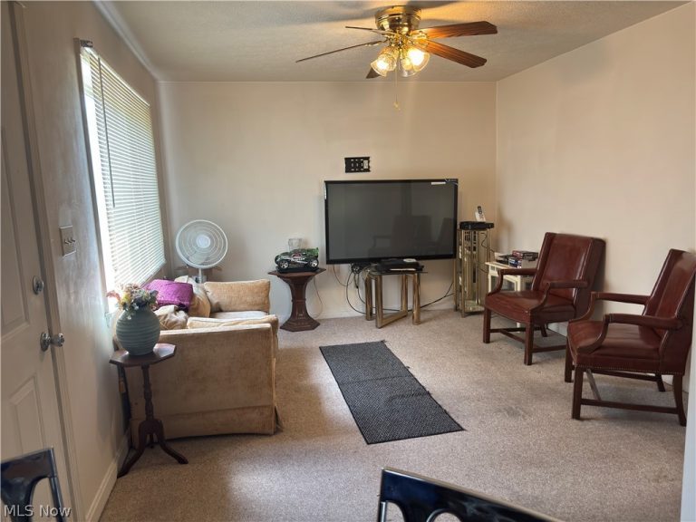 157 JOHN Street, Bedford, OH - Photo 4