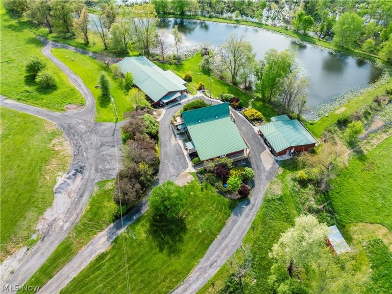 8480 Possum Hollow Road, Dundee, OH - Photo 2
