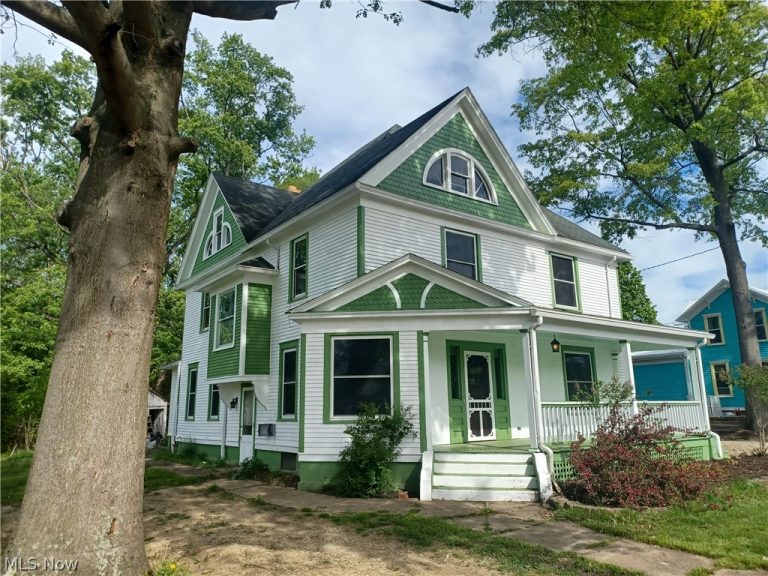 148 Salem Warren Road, Lehigh Twp, OH - Photo 2