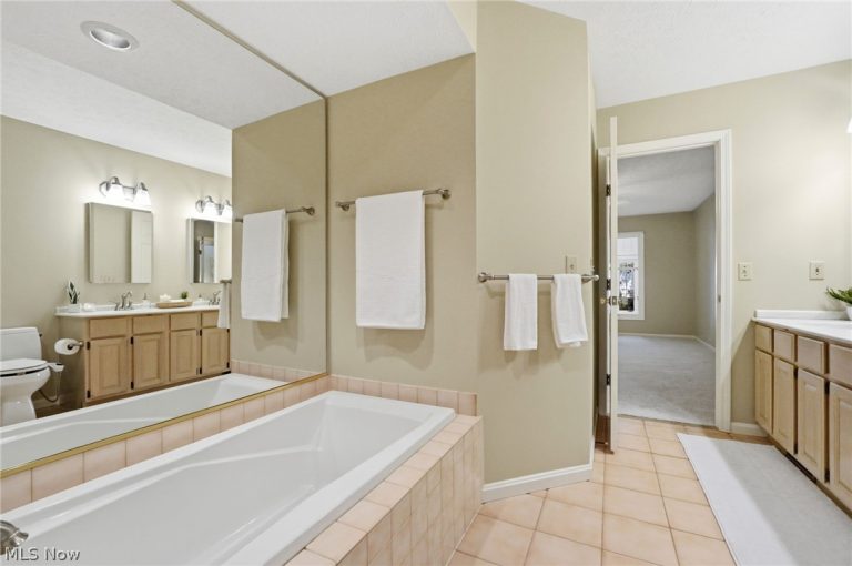 31825 Bayview Drive #126, Avon Lake, OH - Photo 8