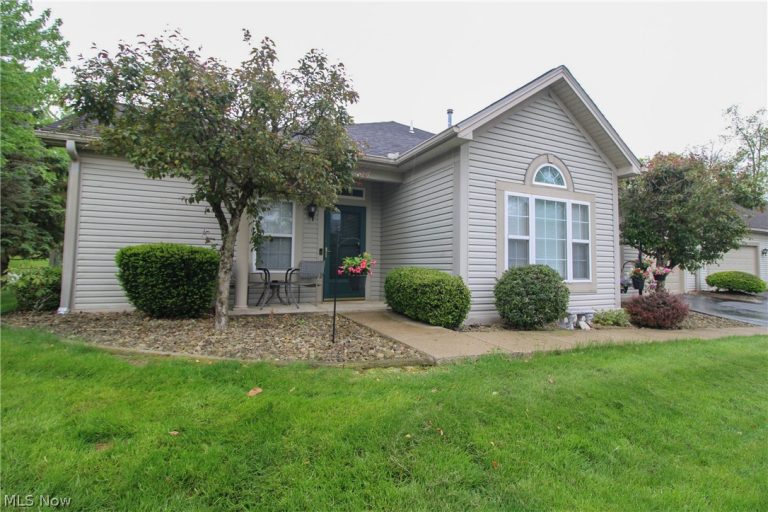276 Wilcox Road, Austintown, OH - Photo 2