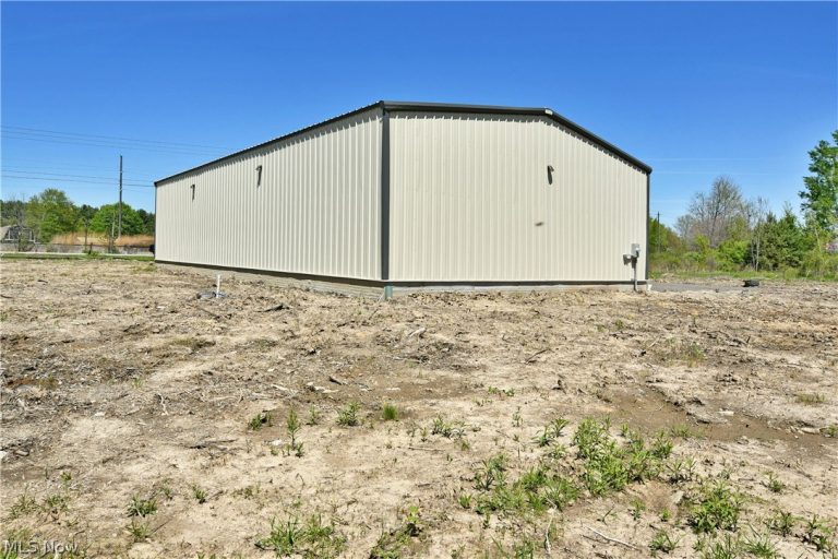 3218 State Route 5, Cortland, OH - Photo 8