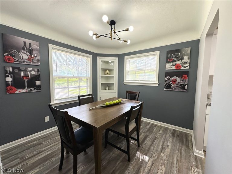 982 Quarry Drive, Cleveland Heights, OH - Photo 3
