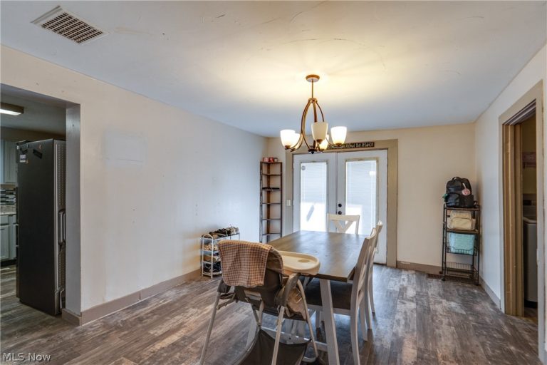202 Market Street, Shreve, OH - Photo 6