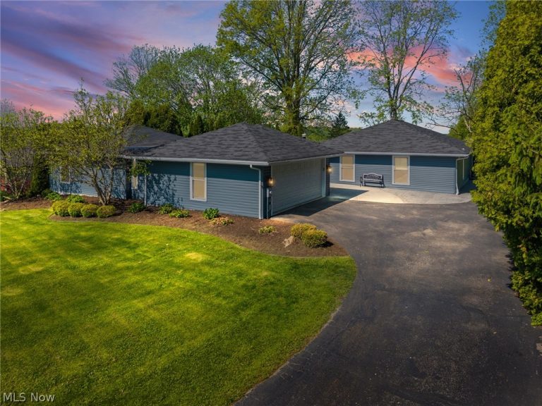 17258 Long Meadow Trail, Chagrin Falls, OH, 44023