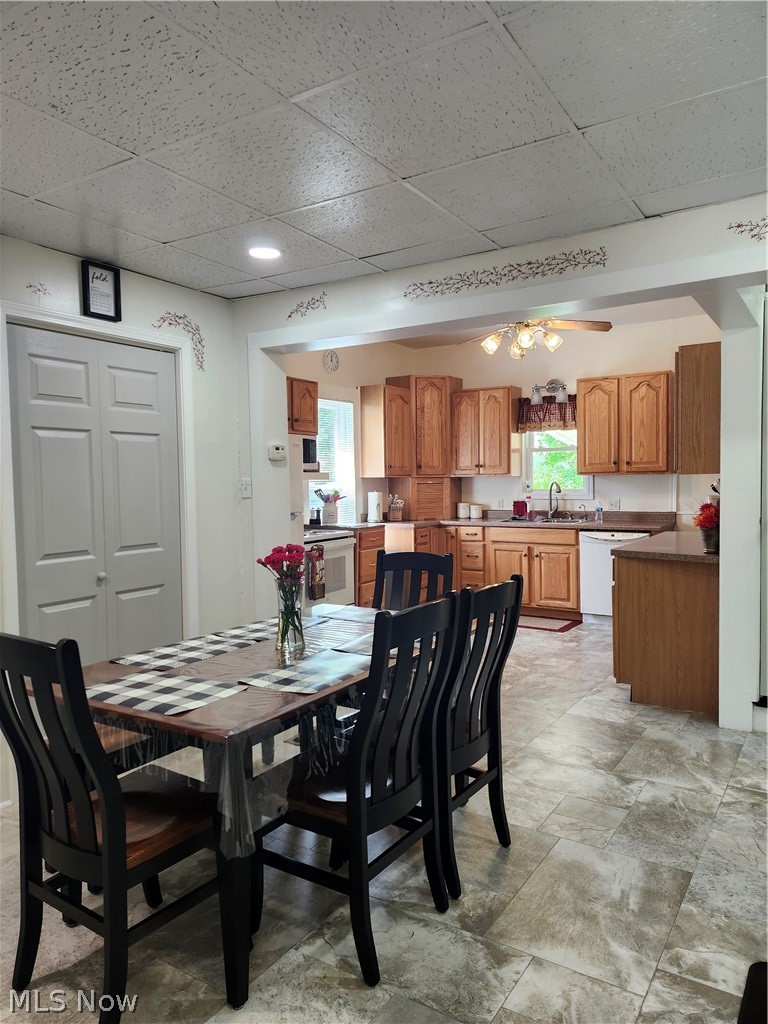 674 Monroe Street, Millersburg, OH - Photo 6