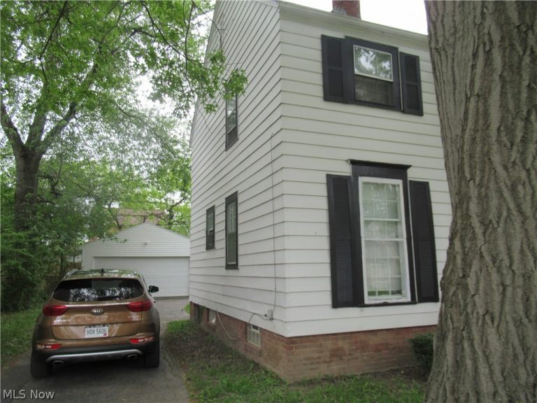 3824 Antisdale Road, South Euclid, OH - Photo 2
