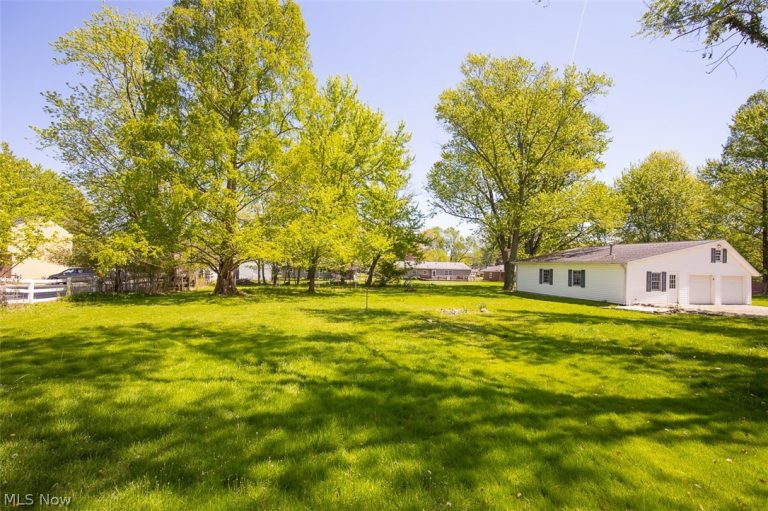 840 Wadsworth Road, Medina, OH - Photo 3