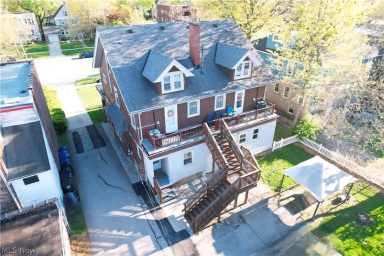 14916 Clifton Boulevard, Lakewood, OH - Photo 2