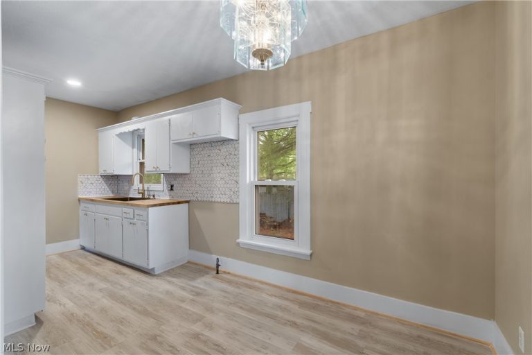 2371 Greensburg Road, Green, OH - Photo 8