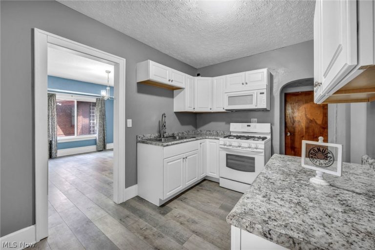 3200 Audubon Boulevard, Cleveland, OH - Photo 6