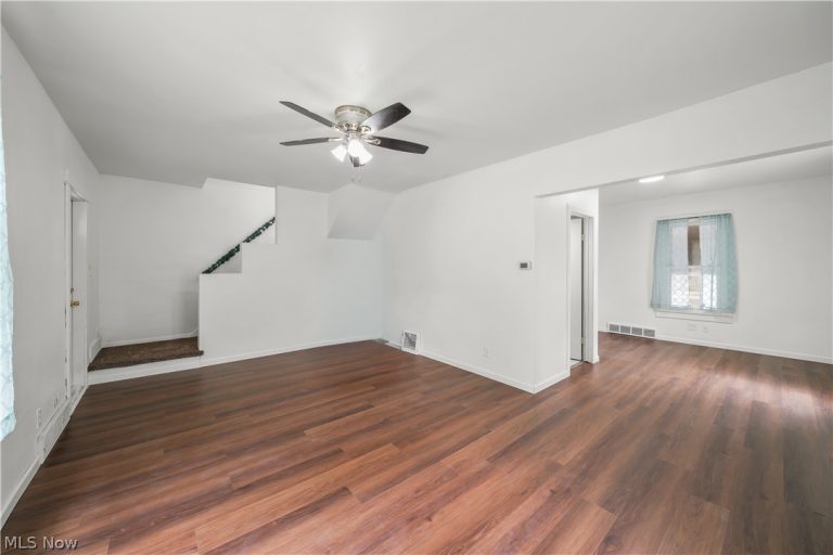 642 Parkman Road, Warren, OH - Photo 5