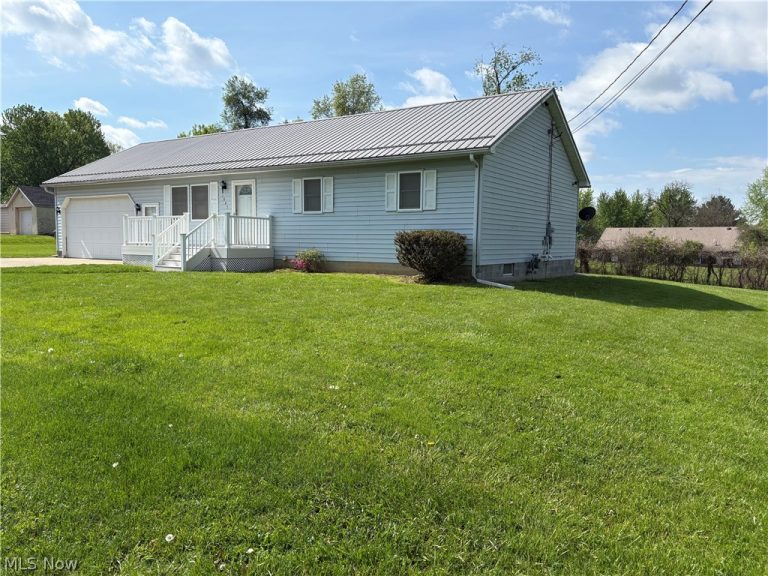 1945 Nair Street, Youngstown, OH - Photo 3