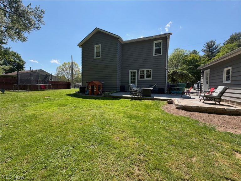 151 Pine Street, Leetonia, OH - Photo 6