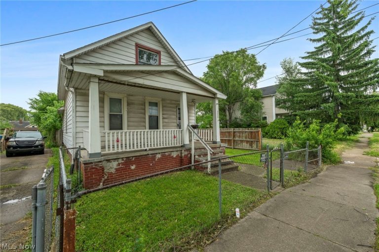 3524 Walton Avenue, Cleveland, OH - Photo 3