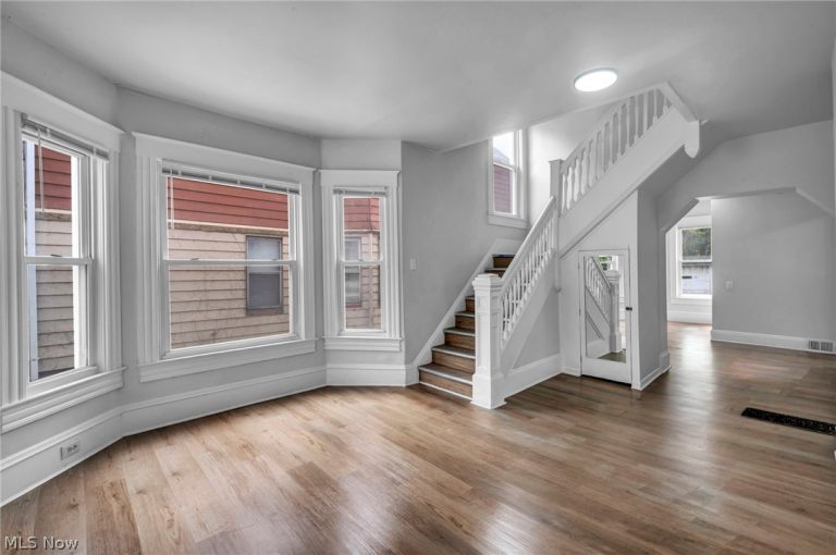 7106 Lawnview Avenue, Cleveland, OH - Photo 4