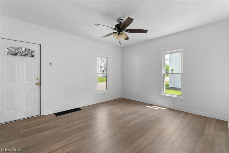 123 Rainbow Street, Wadsworth, OH - Photo 3