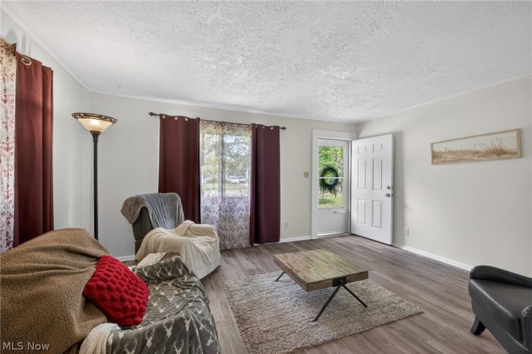 1276 Frederick Boulevard, Akron, OH - Photo 4