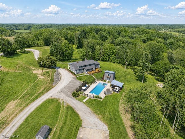 3368 Lowe Lane, Mcconnelsville, OH - Photo 2