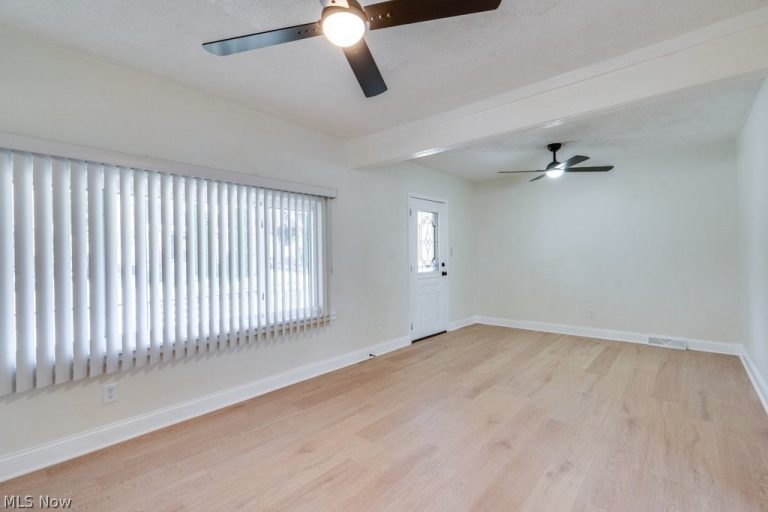 2406 Tampa Avenue, Cleveland, OH - Photo 6