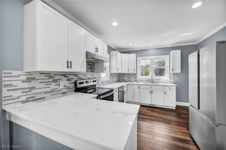 1646 Walnut Boulevard, Ashtabula, OH - Photo 4