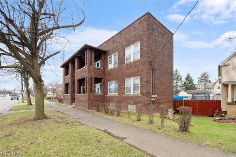 4764 Pearl Road, Cleveland, OH - Photo 3