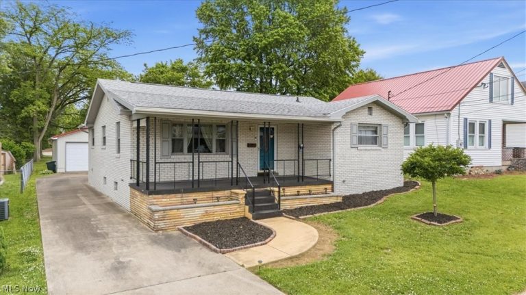 609 27th Street, Vienna, WV, 26105