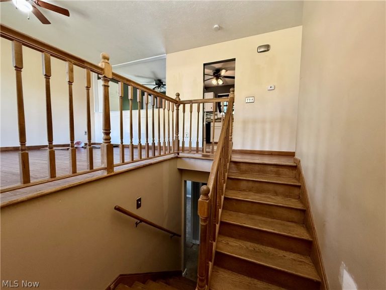 1128 Oakwood Drive, Vermilion, OH - Photo 2