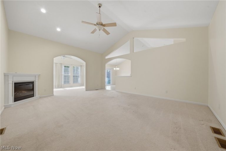 635 Durkin Way, North Canton, OH - Photo 8