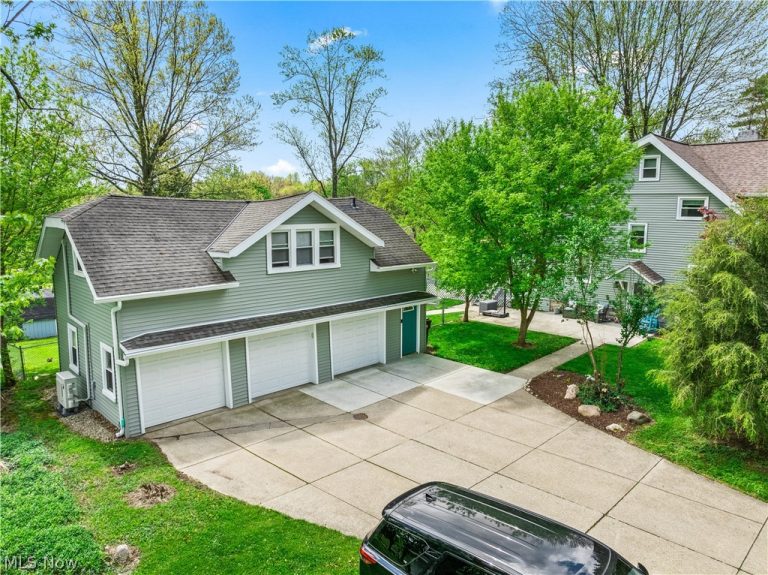 2136 Sprague Road, Broadview Heights, OH - Photo 5