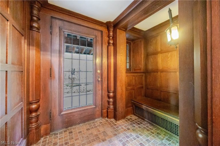 3085 Fairmount Boulevard, Cleveland Heights, OH - Photo 5